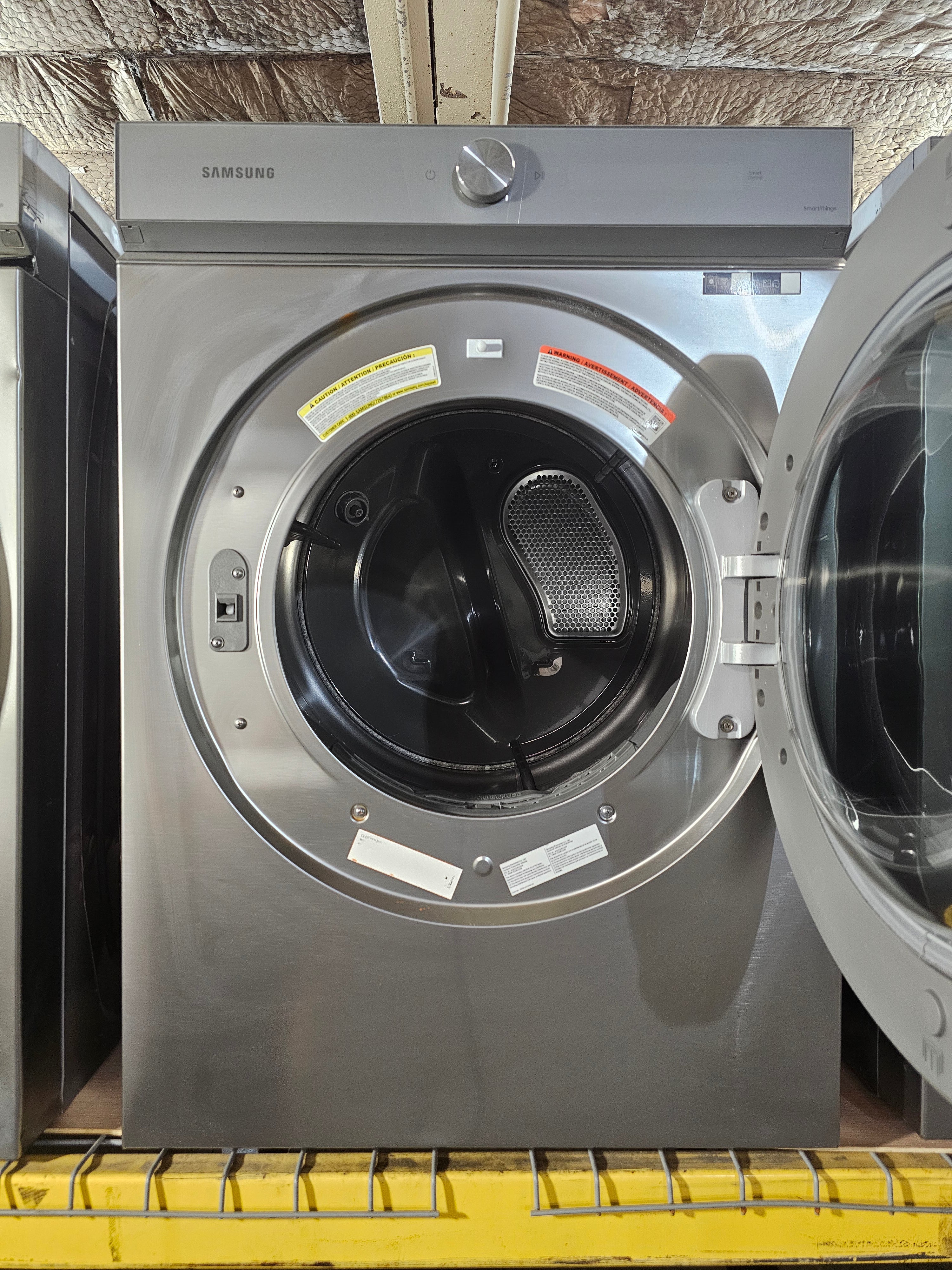 Samsung - BESPOKE 7.6 Cu. Ft. Stackable Smart Electric Dryer with Steam and Super Speed Dry - Silver Steel